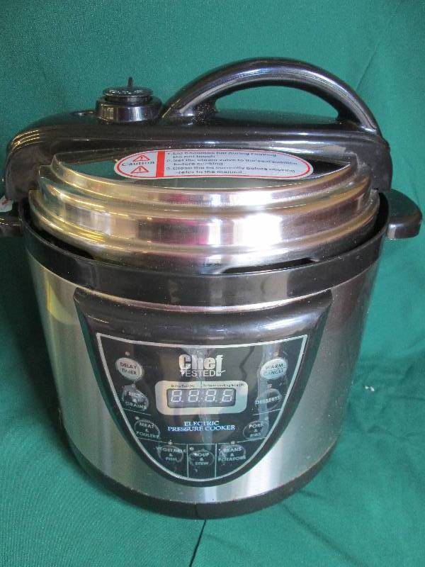 lot 29 image: Chef Tested Electric Pressure Cooke...