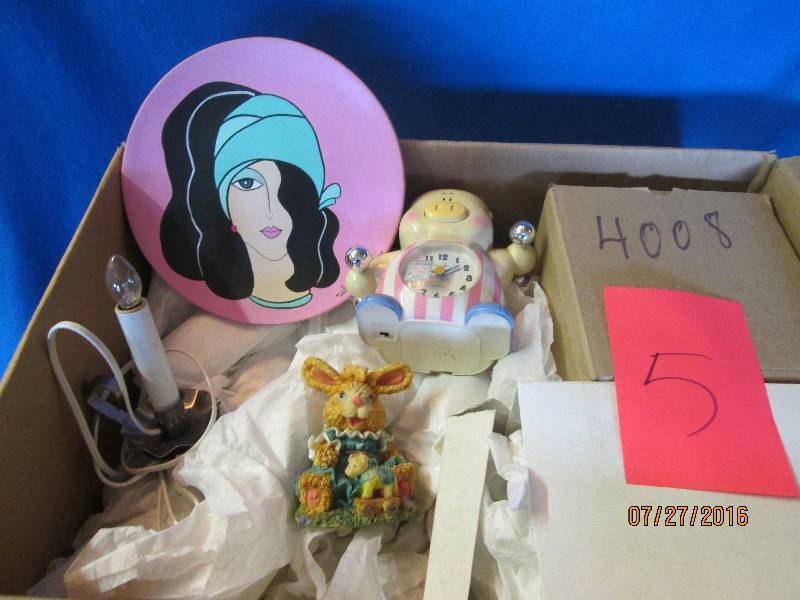 Mixed lot of household decorations ...