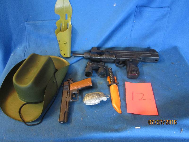 US Army play set ...