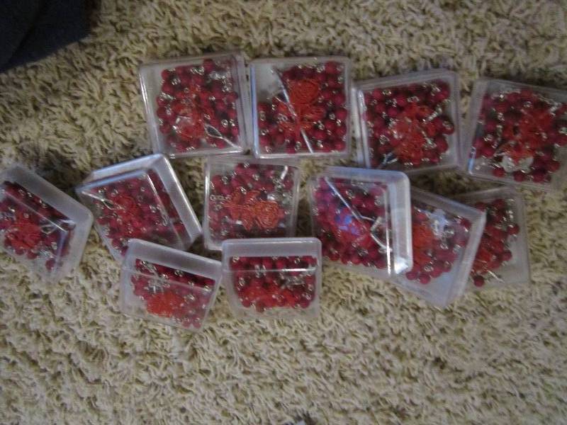 Lot of cross necklaces in small sto...
