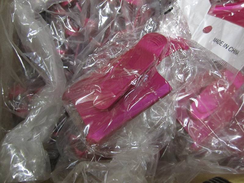 5 cases of assorted cell phone hold...