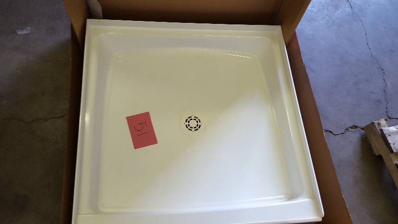 lot 51 image: FIAT 36WL100 Cascade 36 in. x 36 in. Single Threshold Shower Floor in White New
