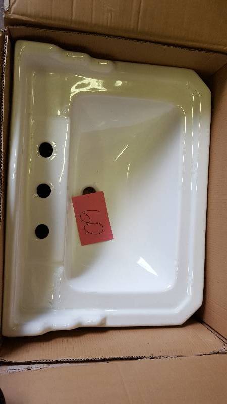 lot 60 image: Foremost Bathroom Series 1930 20-14 in. Pedestal Sink Basin in White F-1930-8W New