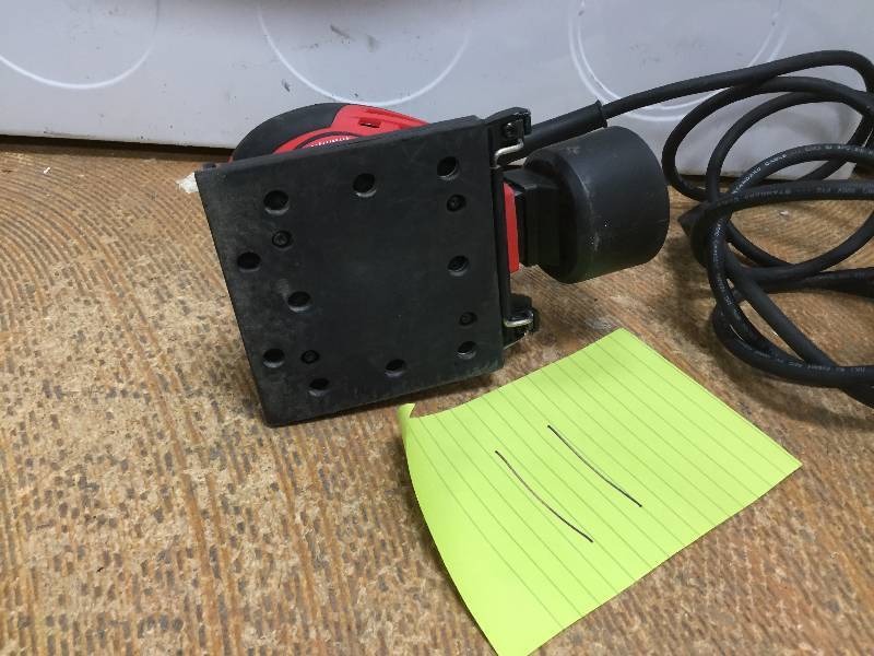 lot 11 image: Milwaukee 6021-21 Random Orbit Sander used in working condition missing dust bag