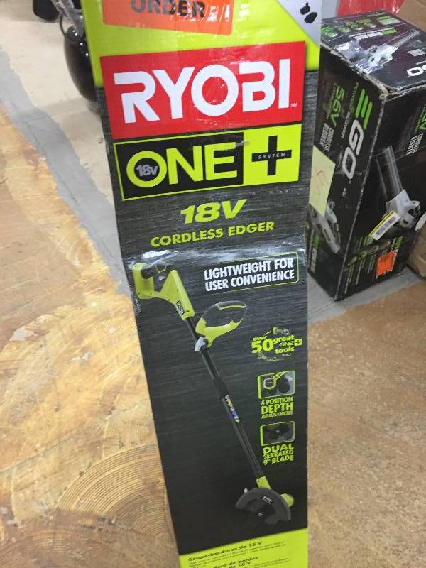lot 41 image: Ryobi ONE 9 in. 18-Volt Lithium-Ion Cordless Edger in like New Working conditions