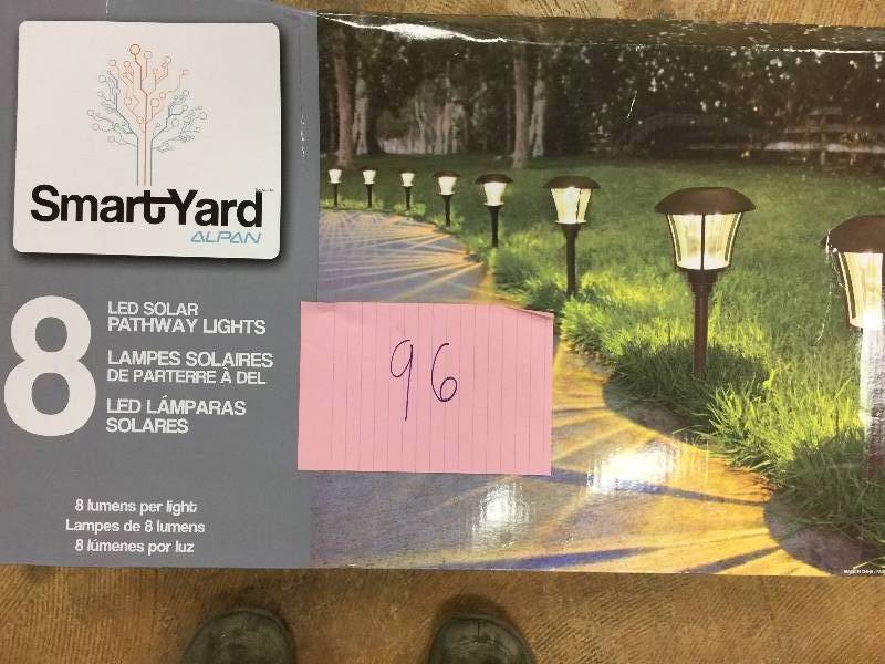 lot 96 image: Smartyard Solar LED Large Pathway Lights 8 pack New
