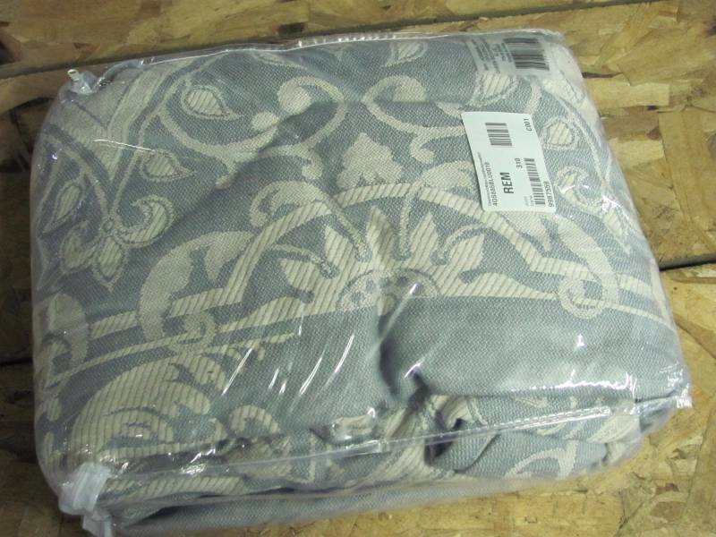 Opulence 3 Piece Jacquard Queen Bedspread Set
