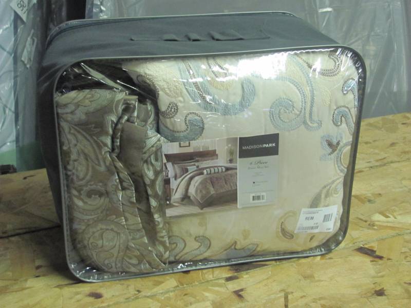 Madison Park Charlotte 6 Piece Duvet Cover Set-FullQueen