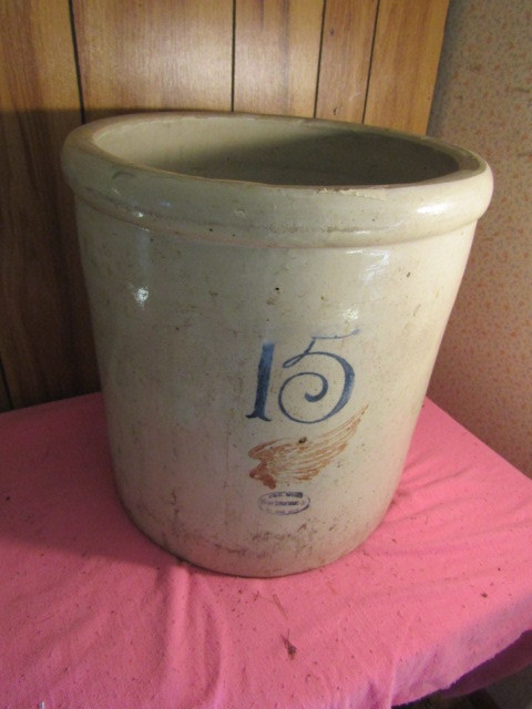 Red Wing crock