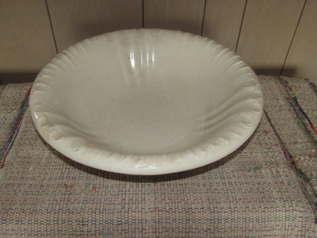 Vintage wash basin
