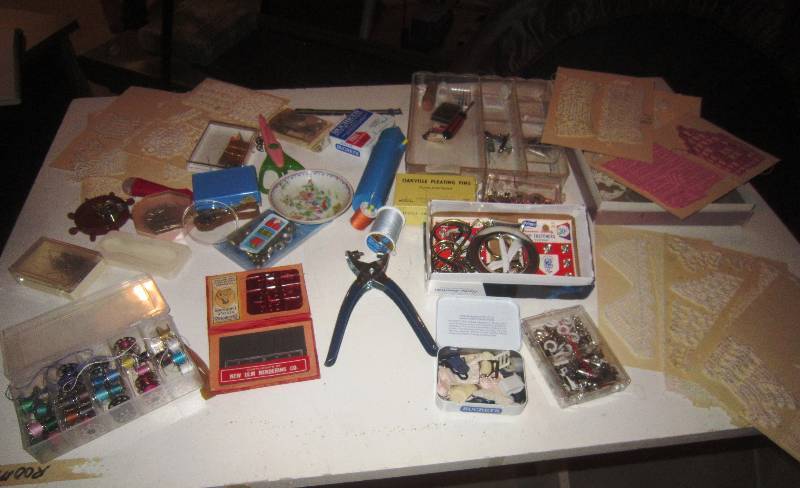 lot 46 image: Misc Lot of Sewing