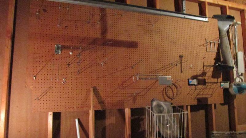 lot 62 image: Misc Garage Lot