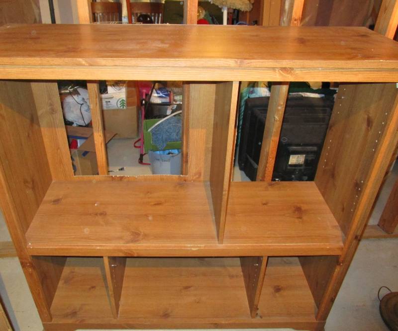 lot 80 image: Entertainment Shelf