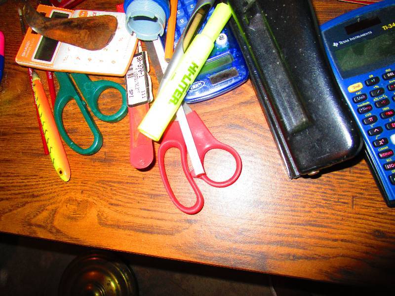 lot 90 image: Office Supplies