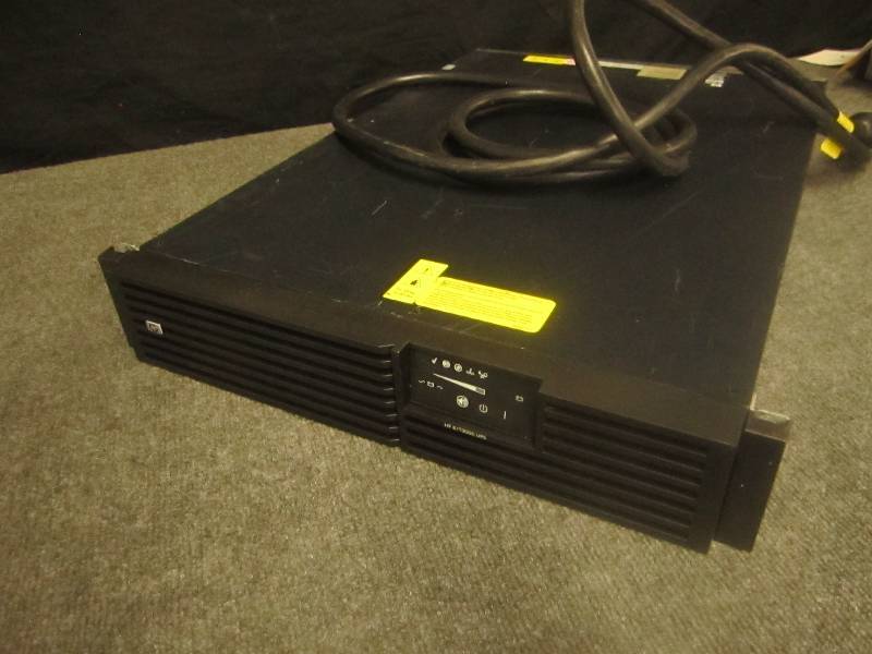 HP RT3000 UPS rack mount battery b...