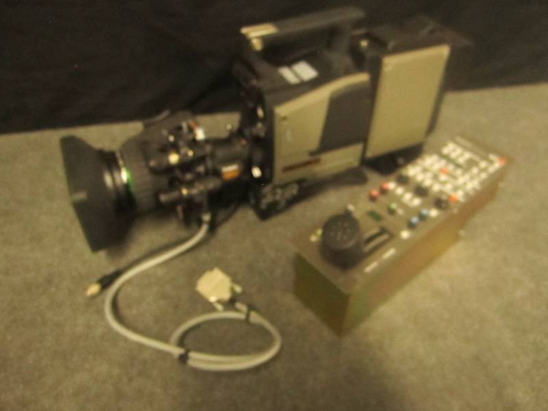 Ikegami HL-45AW professional video ...