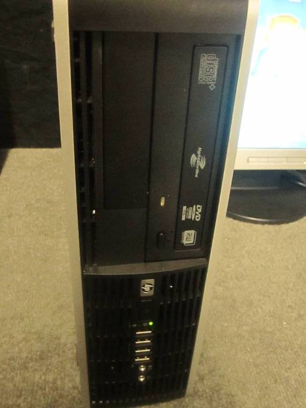 HP Compaq 8000 Elite Desktop Comput...