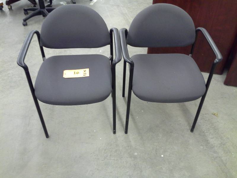 lot 16 image: Pair of Gray Office Chairs