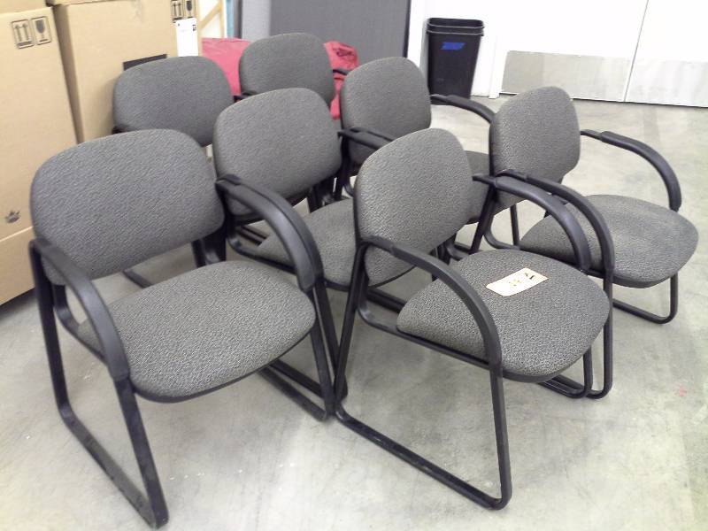 lot 19 image: 7 Grey Office Chairs