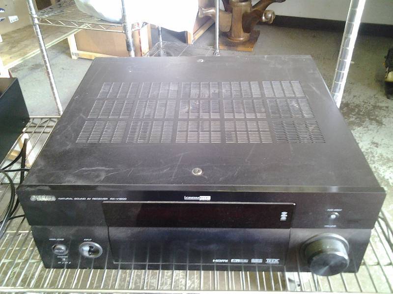 Yamaha Stereo Receiver (No Power Cord)