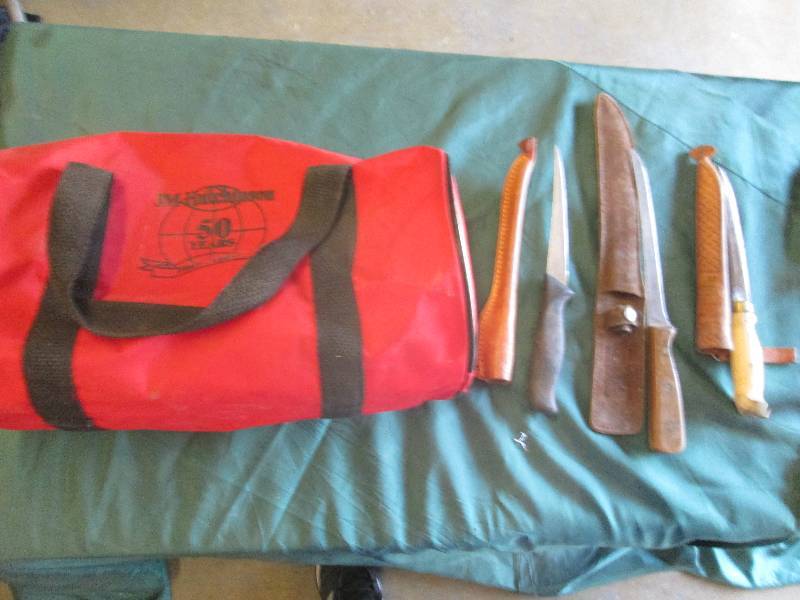 3 Fillet Knives w Sheath, Red Bag,...