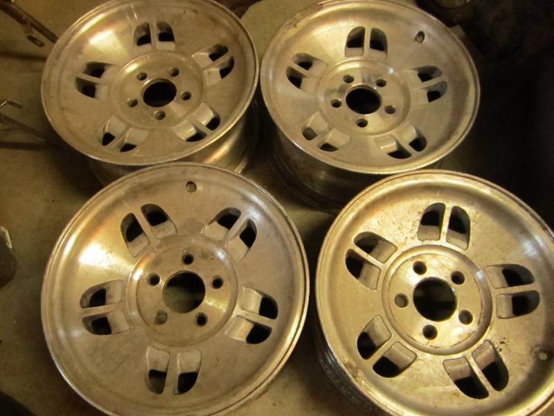 4 5 bolt tire rims...