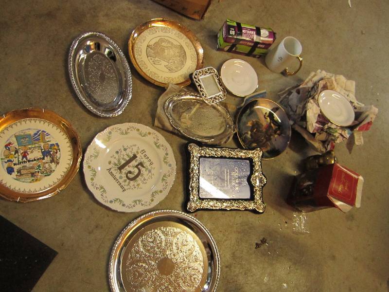 Lot of glassware...