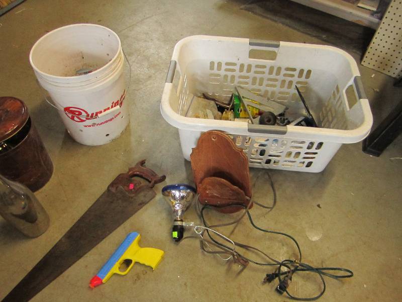 Lot of tools and household items...