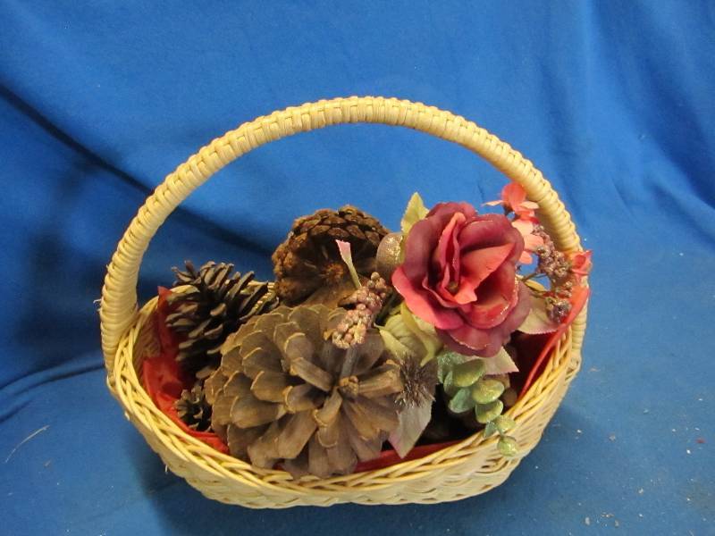 Basket of dcor...