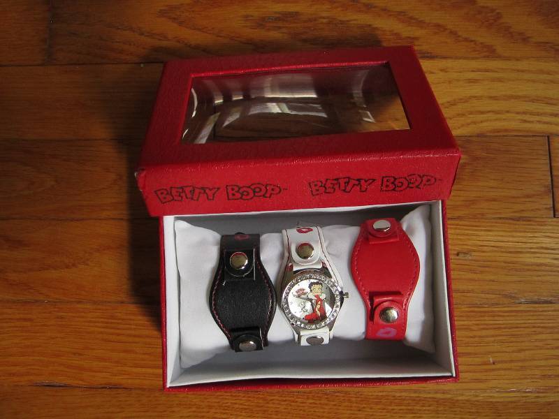 Betty Boop watch set...