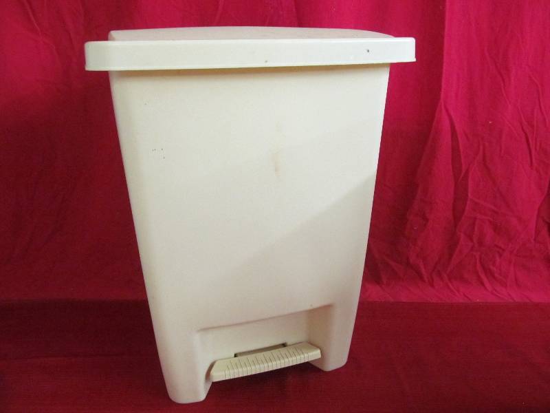 Trash Can