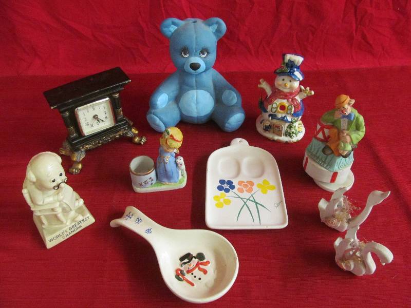 knick knacks