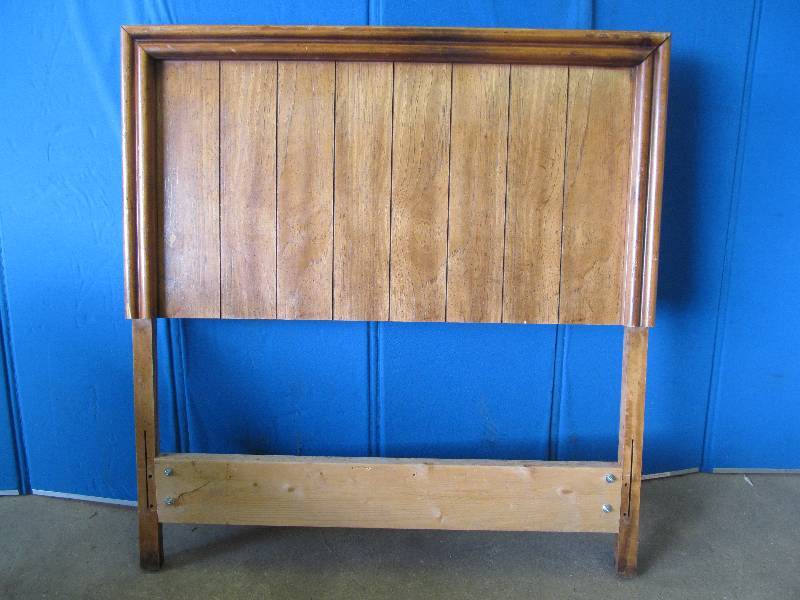 Twin head board