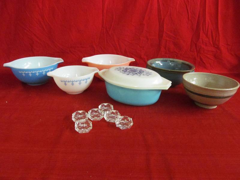 Pyrex Bowls
