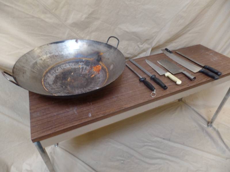 Wok and Knives