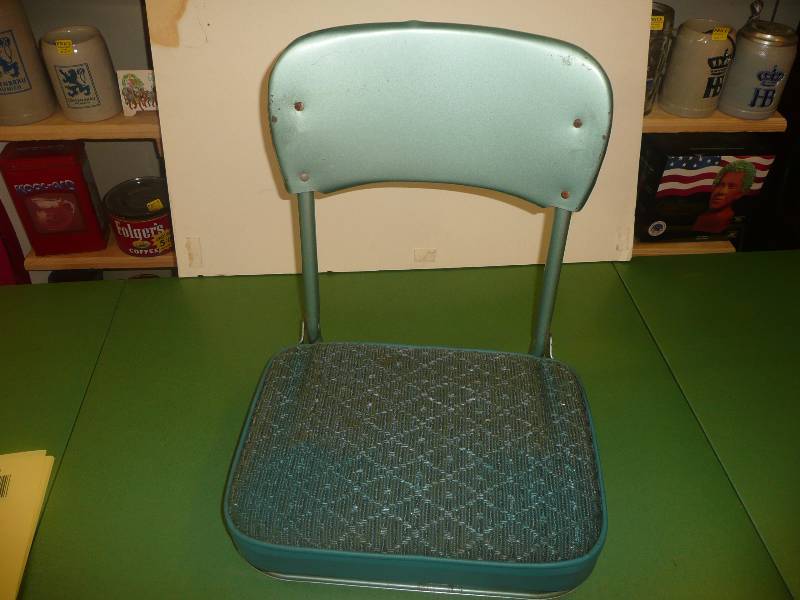 VINTAGE BLEACHER SEAT - GOOD CONDITION