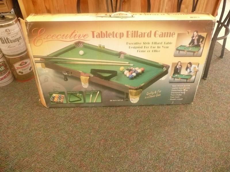 EXECUTIVE TABLETOP BILLIARD SET - IN BOX