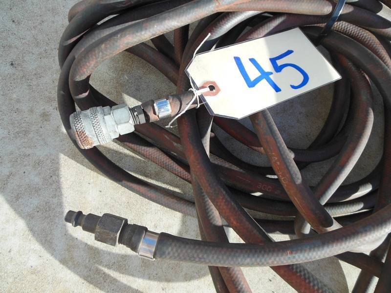 lot 45 image: 50 ft Air Hose with MILTON A coupler No 775