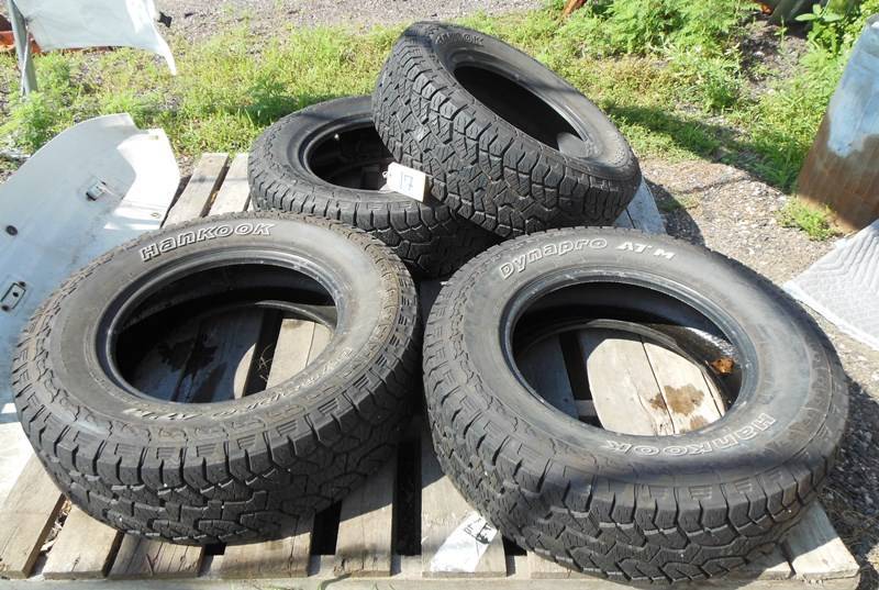 lot 17 image: Set of 4 Hankook Dynapro ATM Aggressive Tread 26565R 17  110T Tires