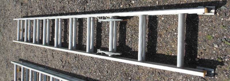 lot 78 image: Extension Ladder - Approximate 20 Total Length - NO rope or pulley