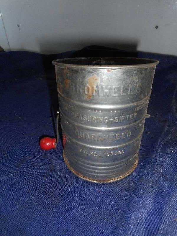 ANTIQUE BROMWELL FLOUR SIFTER