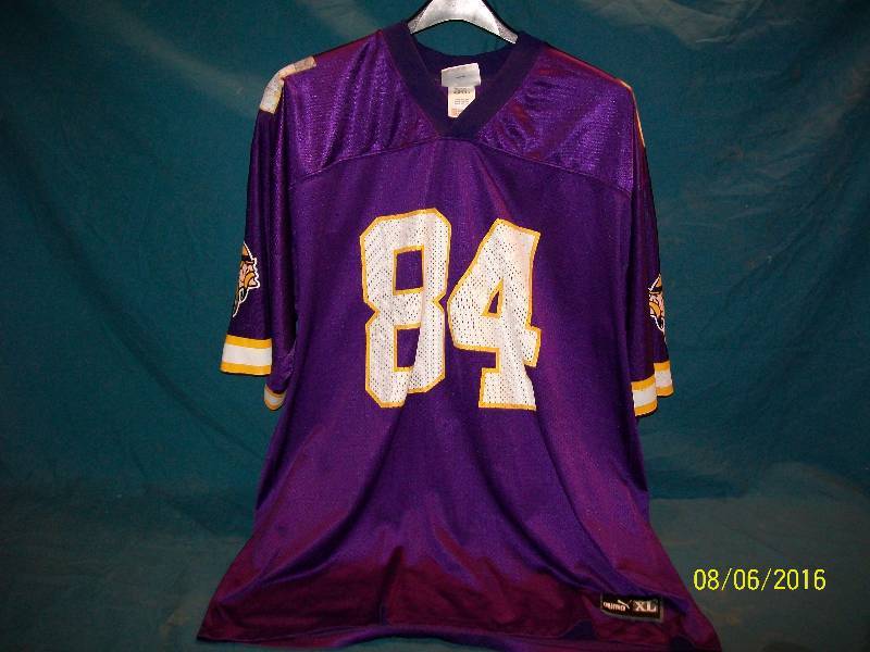 lot 14 image: #84 Moss Viking Puma XL Extra Large Viking Jersey