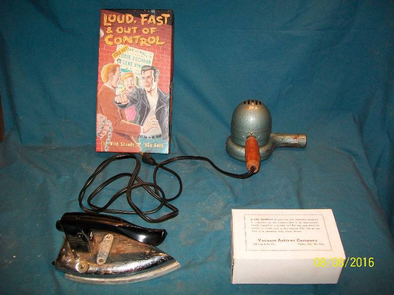 lot 37 image: Vintage Vac Ashtray 1930 Hair Dryer, GE F49 Travel IronMissng Cord Loud Fast & Out Orig Box & Bk