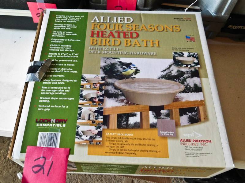 lot 21 image: Allied 4 season heated bird bath