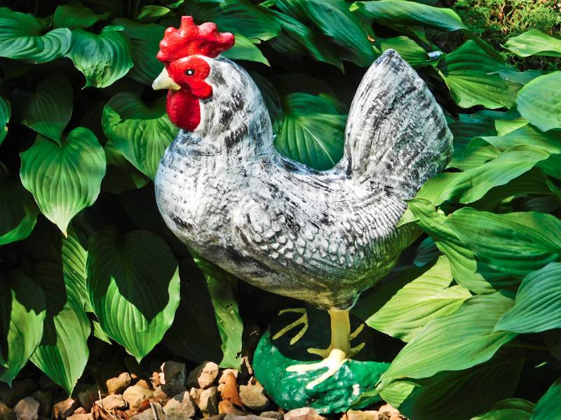 lot 83 image: vintage concrete Rooster enamel painted