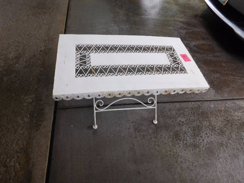 lot 61 image: folding vintage white metal patio table