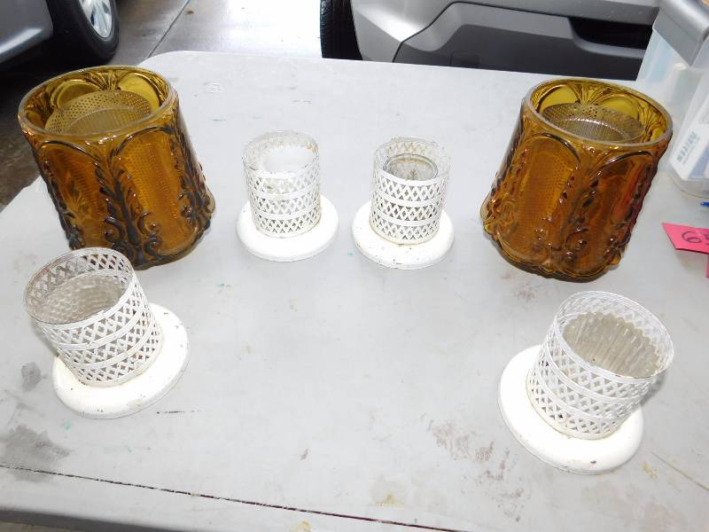 lot 64 image: patio garden candle holders