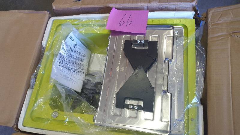 Ryobi 7 Wet Tile Saw in like new condition