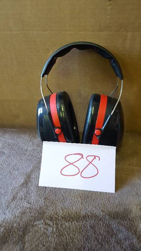 3M TEKK Professional Earmuff new