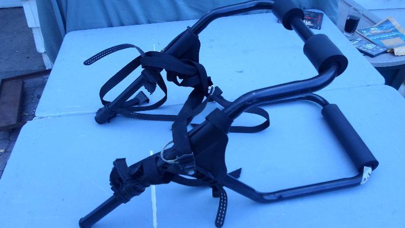 lot 35 image: Travel Bike Rack